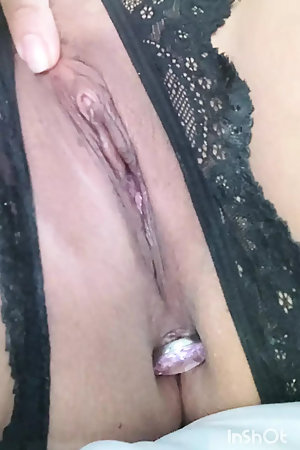 Masturbates and takes a big dildo