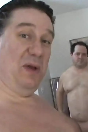 Double-vag stuffing for Mia Rider