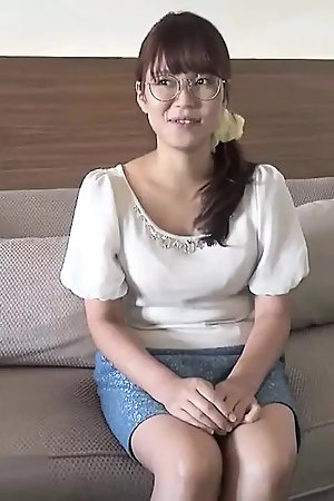 Horny Asian sluts #298