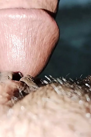 I put my whole hand in my stepmother's pussy,she sucked my cock.