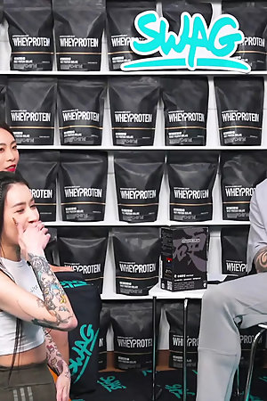 Taiwan Adult Live Show - Make Girls Horny!