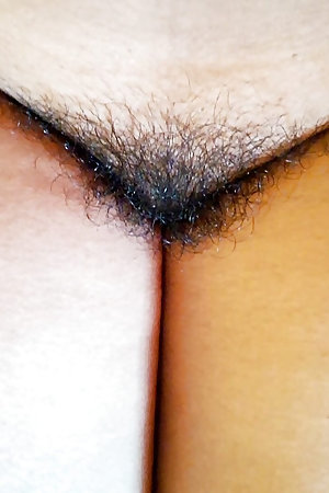 Maid Pussy Fingering, Cuming and Rubbing with hand hardly and moaning.