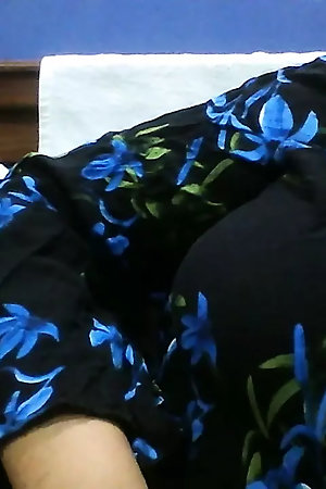 indian tamil mallu aunty infrontof webcam