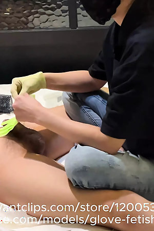 GREEN GLOVES COCK TEASING HANDJOB CUM CONTROL GLANS GRINDING