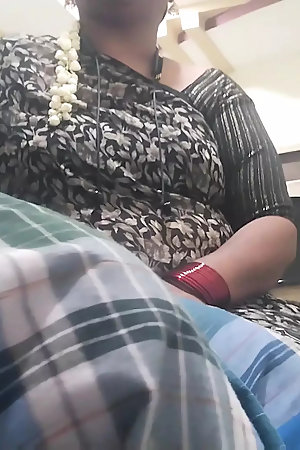 Atta alludu black saree big boobs to tempting