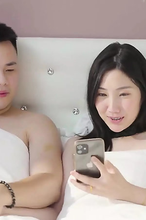Busty Wife Li Er Cheats on Her Cheating Husband
