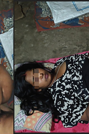 Indian hot mallu aunty got off the plan and had sexual intercourse, that too by making a