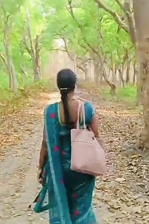 village bhabhi jangal me mangal xxx video
