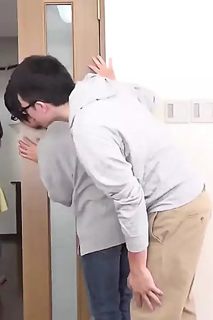 Taking a Bath with My Busty Grown-up Stepcousins and Then Things Got Steamy! - C