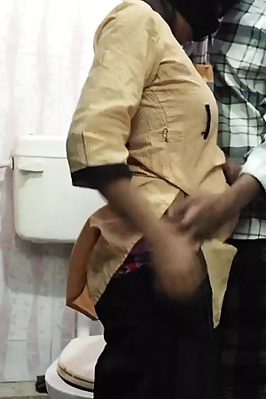 18+ School gril bathroom sex with friend